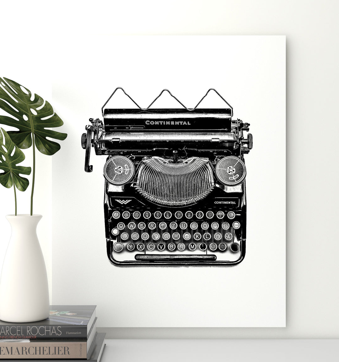 Retro Typewriter - Black and White