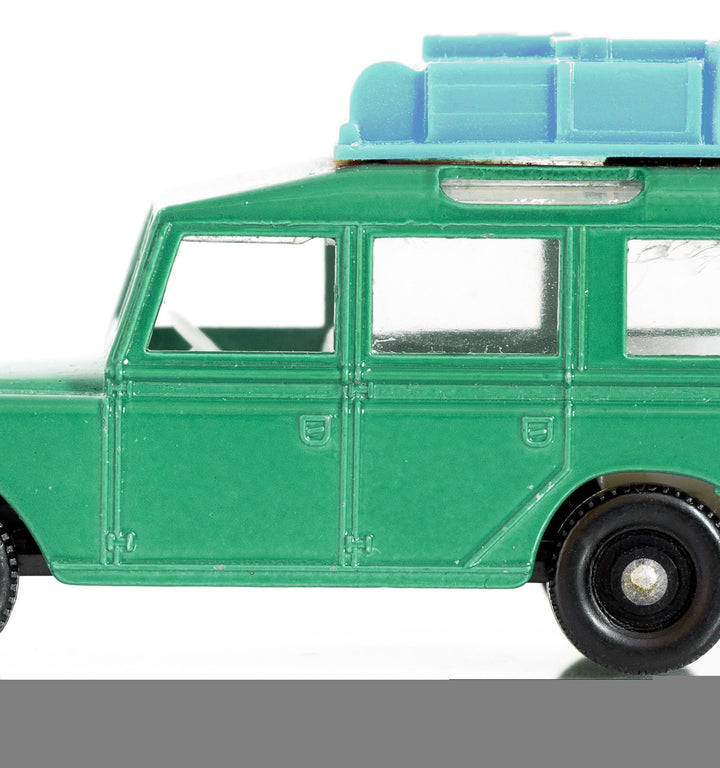 Toy Cars: Land Rover Vertical